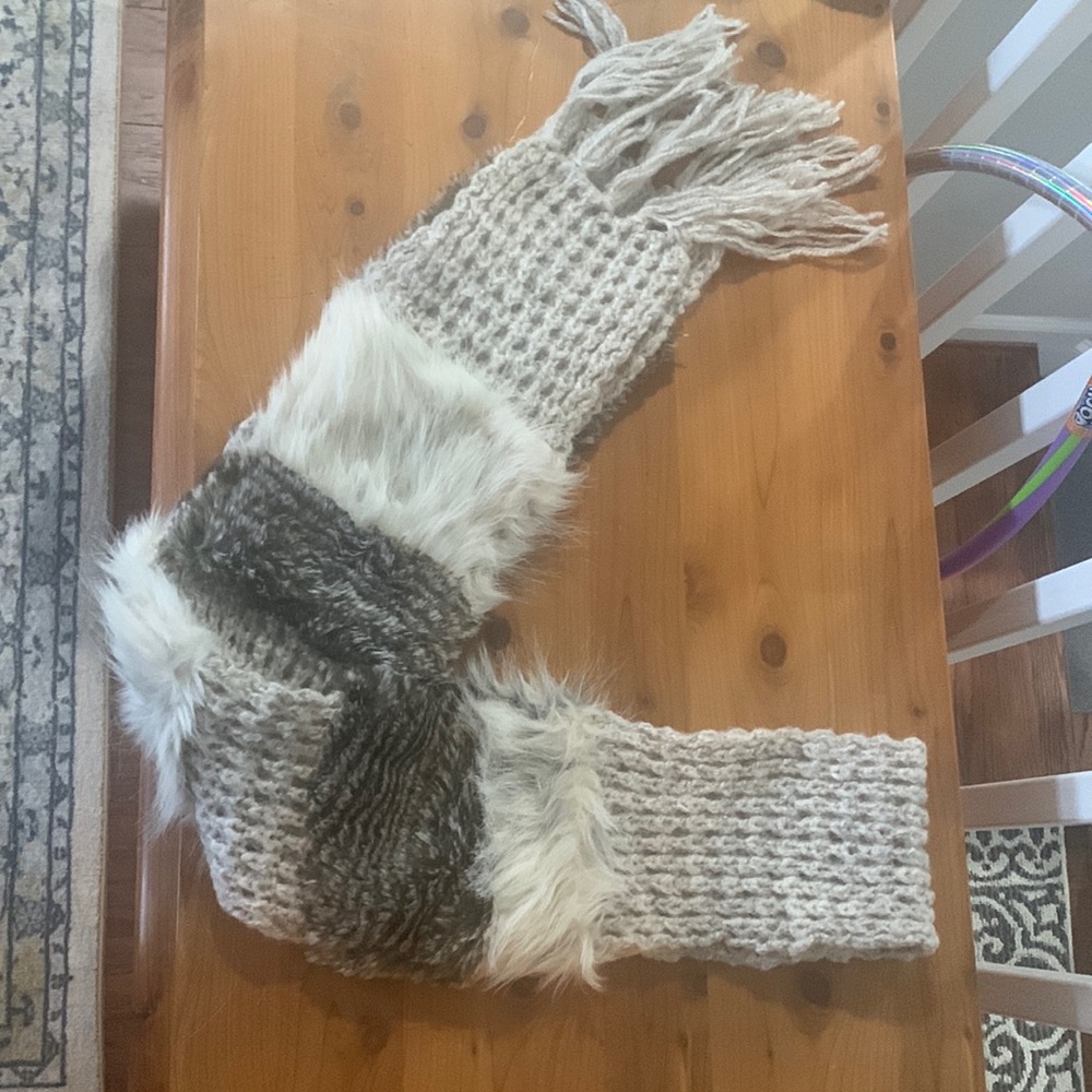 Icing eclectic scarf-New without tag